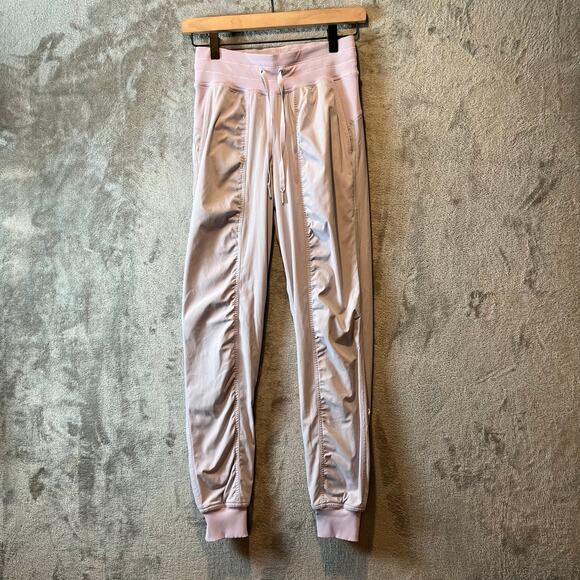 Lululemon Dance Studio Mid-Rise Joggers Size 2 Light Purple Lined - Picture 1 of 8